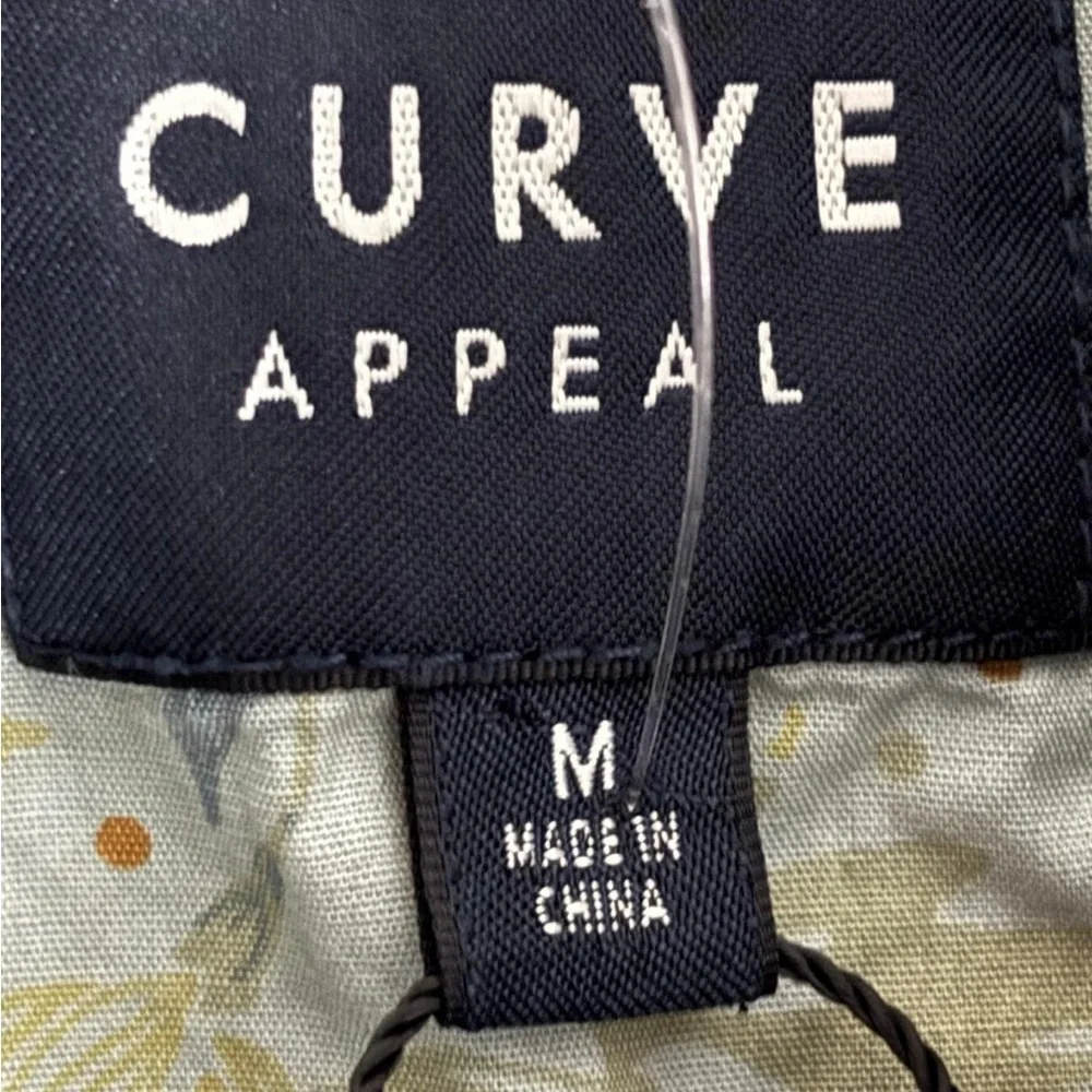 NWT Curve Appeal Denim Jacket Medium Blue Wash Button Front Womens Coat